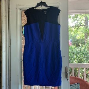 Beautiful dress for the office. Worn only a couple of times.